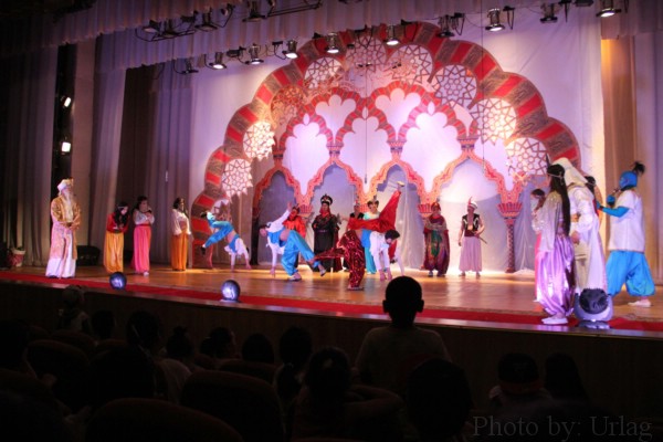 “Аладдины шидэт дэнлүү” адал явдалт жүжиг өнөөдөр хаалтаа хийнэ